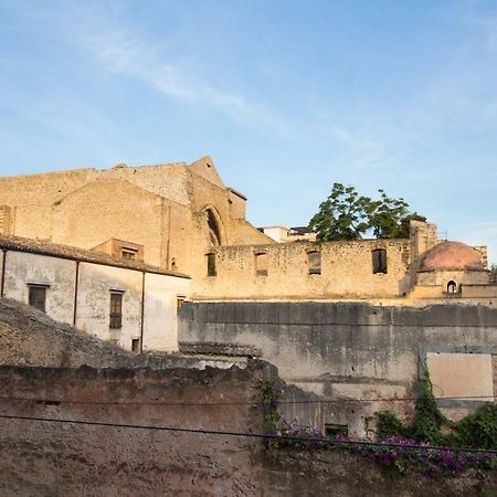 Lo Spasimo Dentro Casa Palermo Kültér fotó